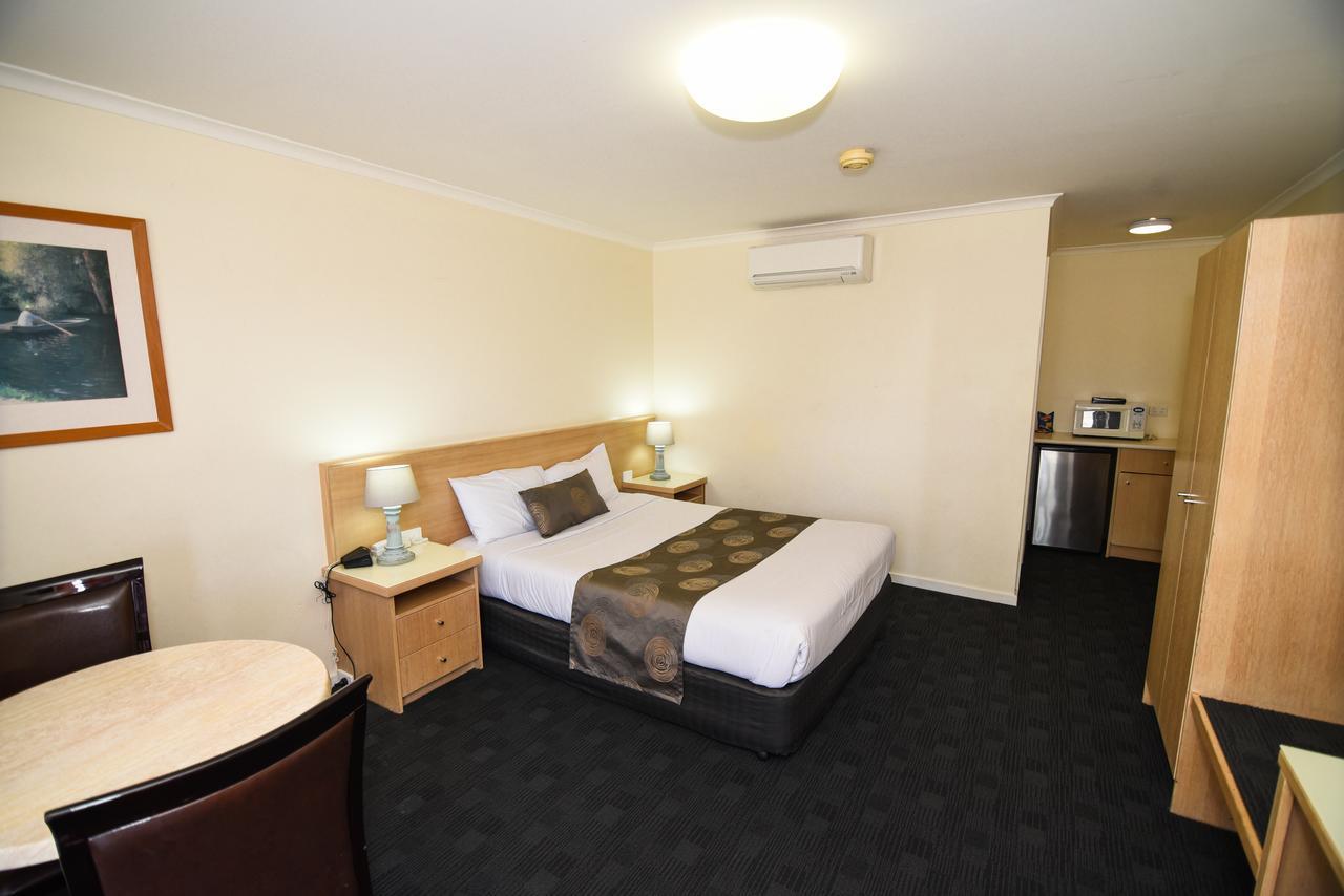 נובל פארק Sandown Heritage Motel מראה חיצוני תמונה