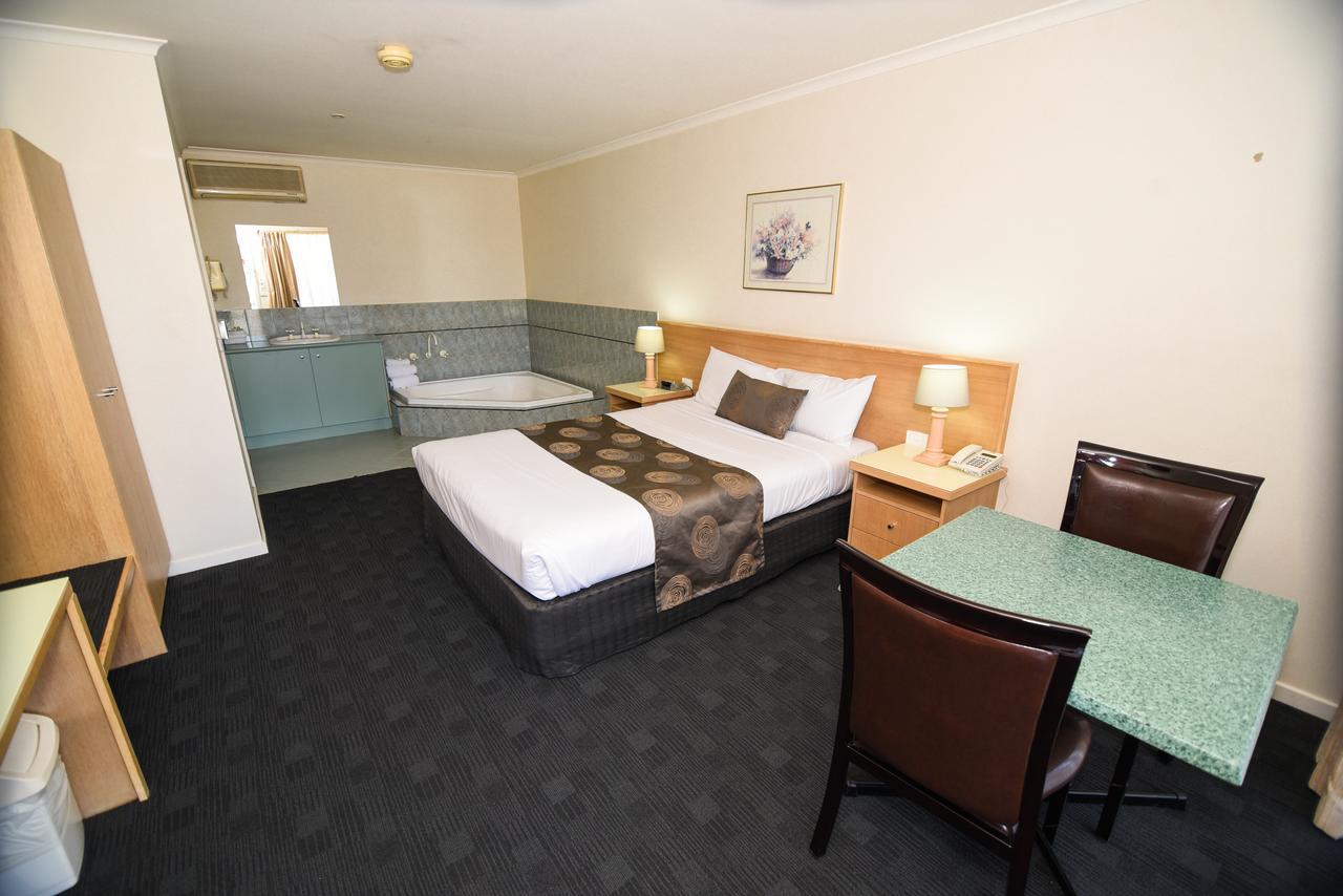 נובל פארק Sandown Heritage Motel מראה חיצוני תמונה
