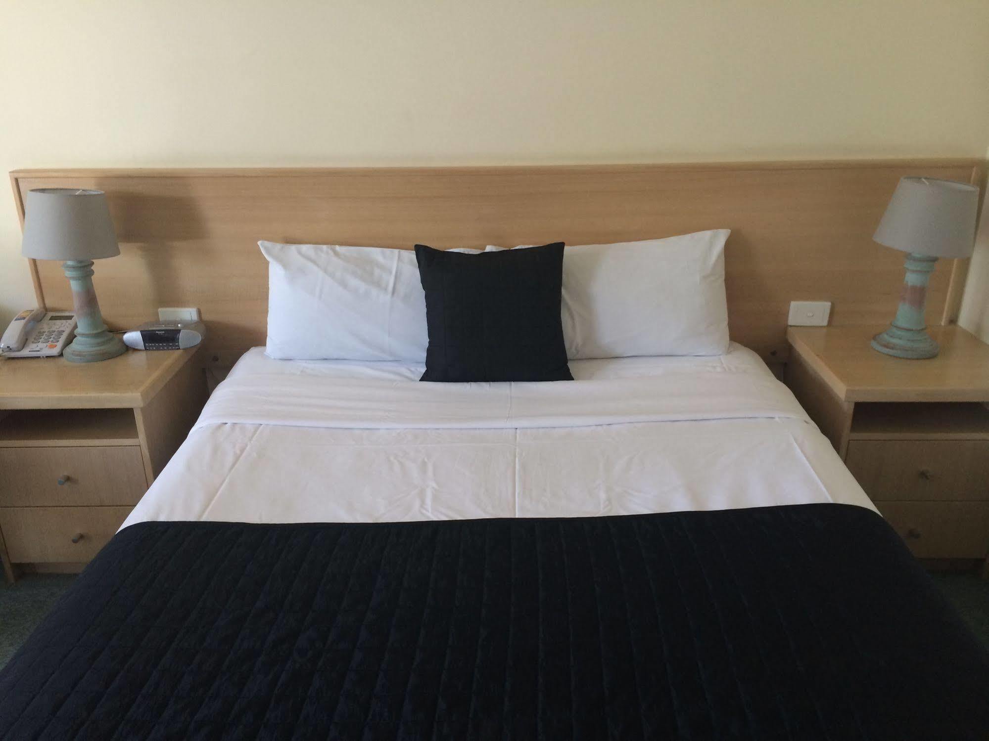 נובל פארק Sandown Heritage Motel מראה חיצוני תמונה